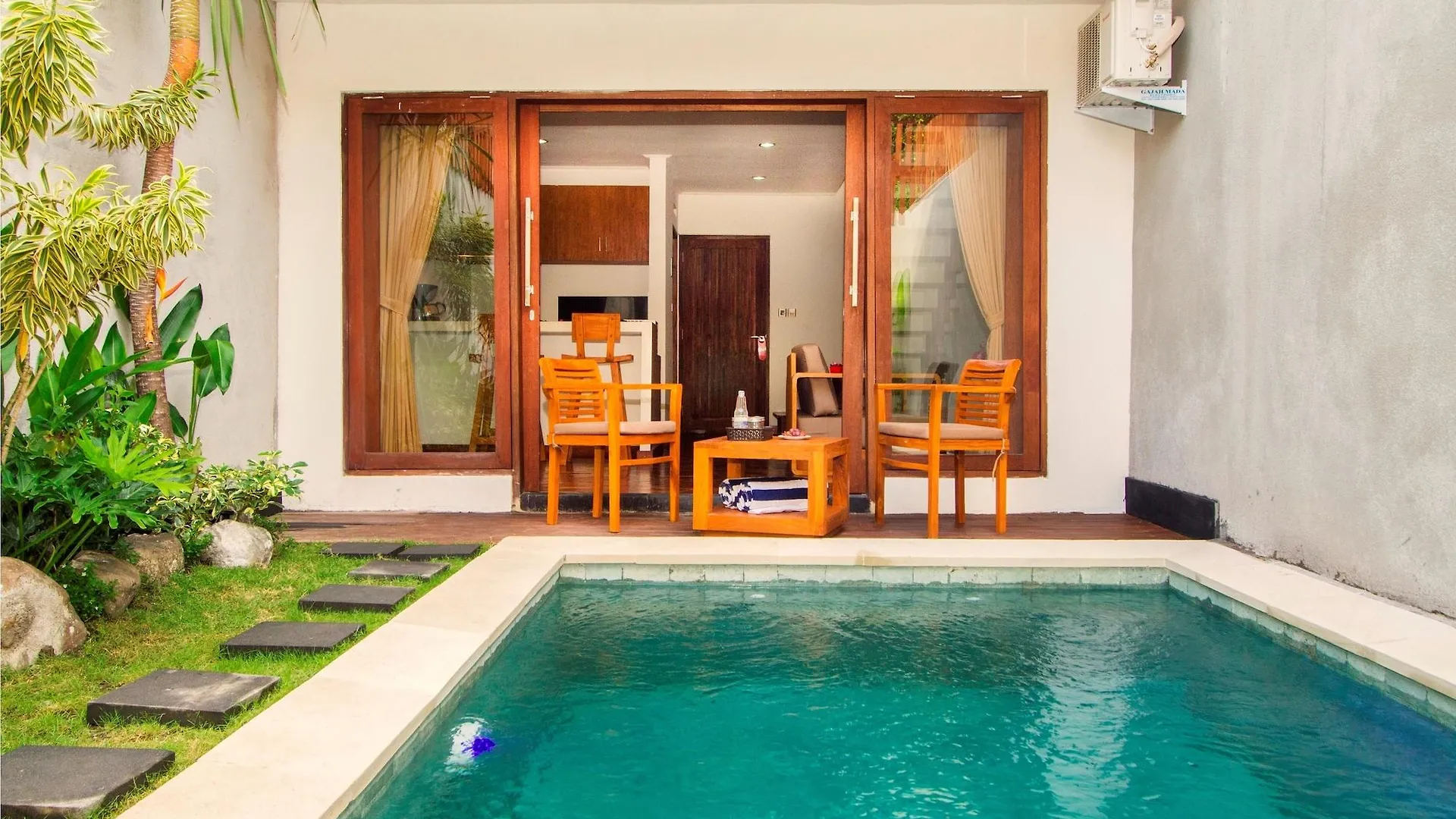 Delu Villas & Suite Kerobokan  Kerobokan (Bali)